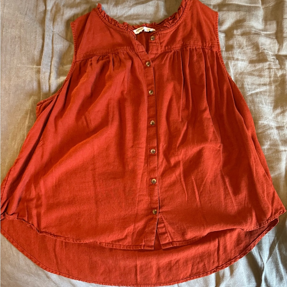Sonoma Sleeveless Button-Up Tank in Deep Red